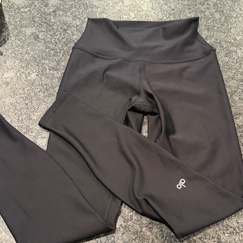 Small ALO never worn Yoga Charcoal High-Waist Leggings